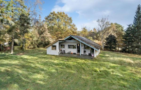 Stunning Home In Rønde With Wifi